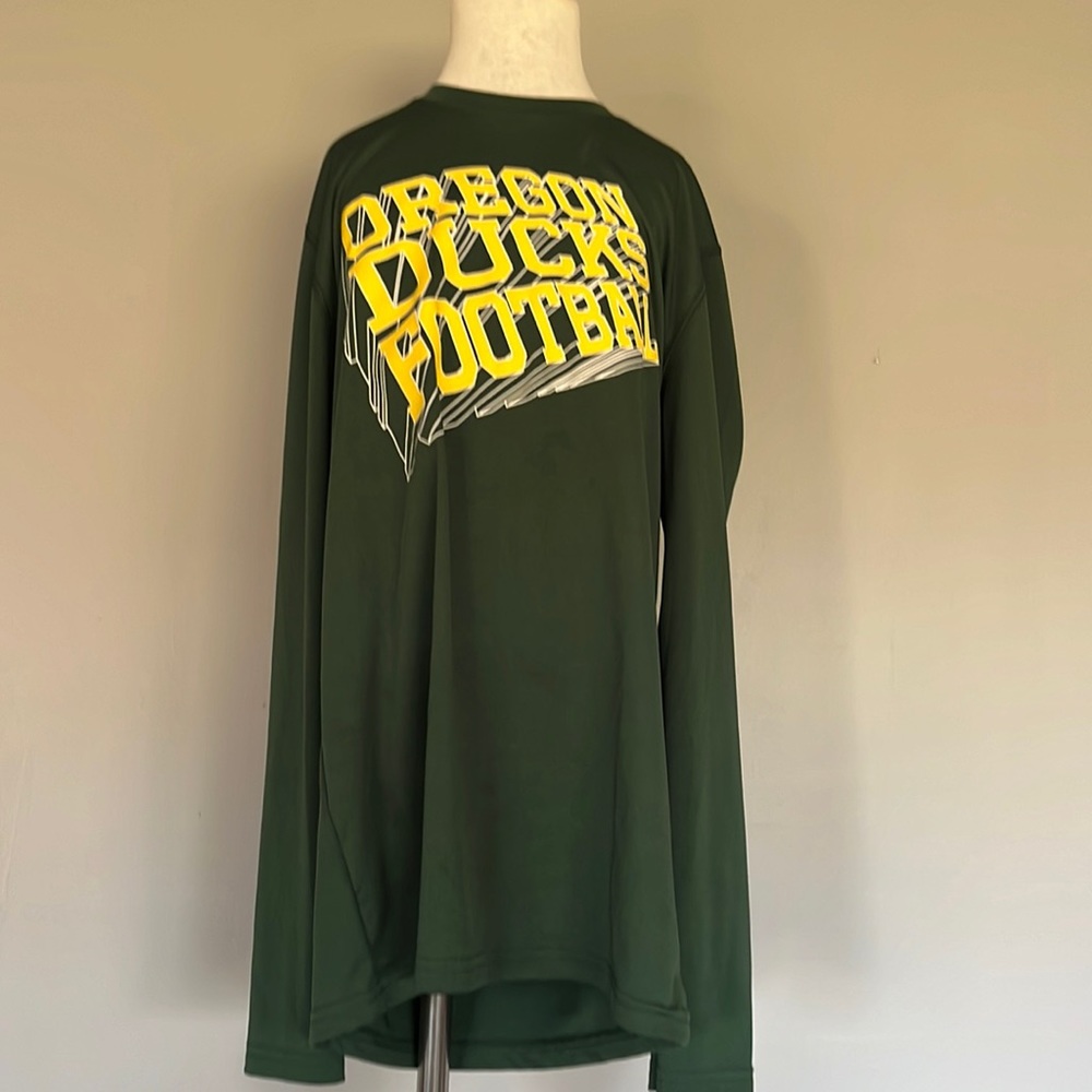 Boys Gen-2 Oregon Ducks Football Long Sleeve Tee Size Large